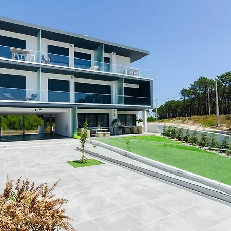 Ocean Views - New Private Condominium With Pool & Sea Views Nazare Exterior photo