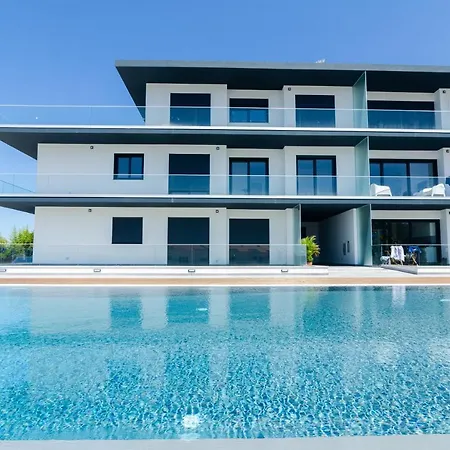 Ocean Views - New Private Condominium With Pool & Sea Views Nazare Exterior photo